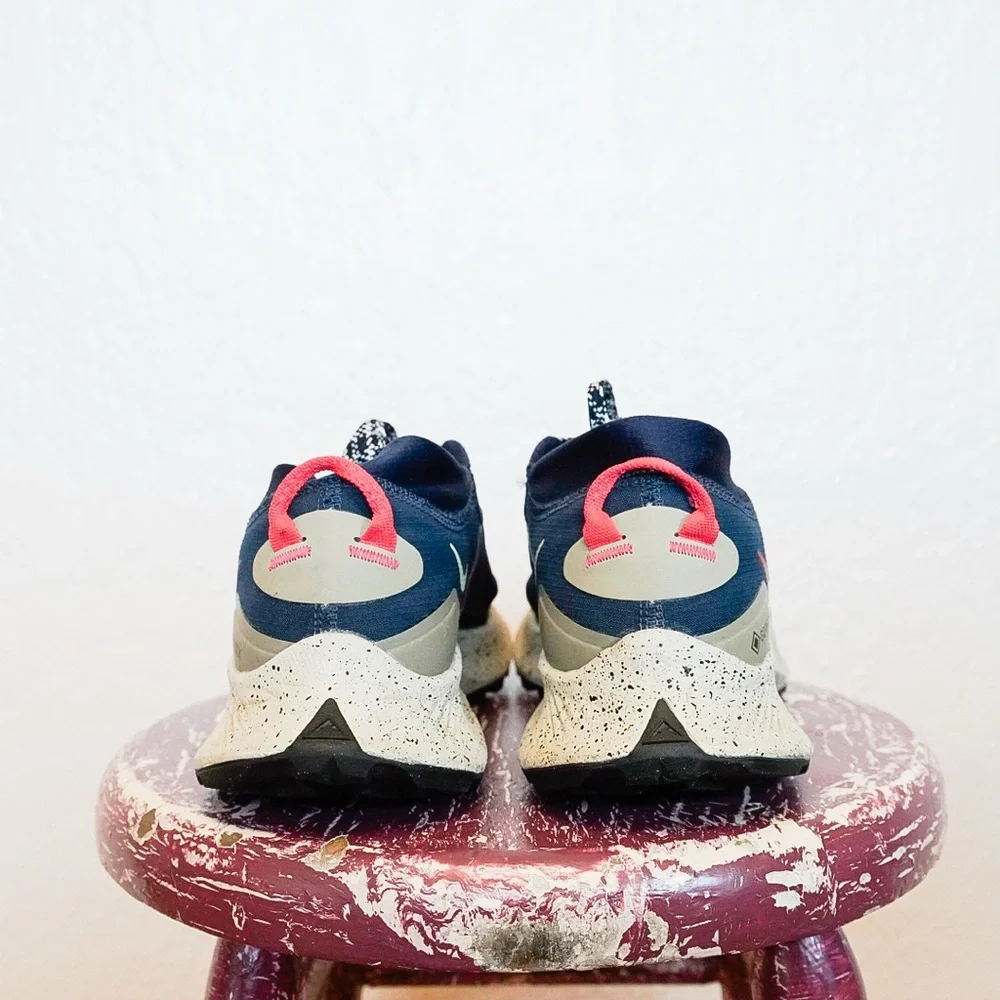 Nike Air Zoom Pegasus Trail 3 GORE-TEX Trail Running Shoes | Obsidian Siren Red - Picture 4 of 7